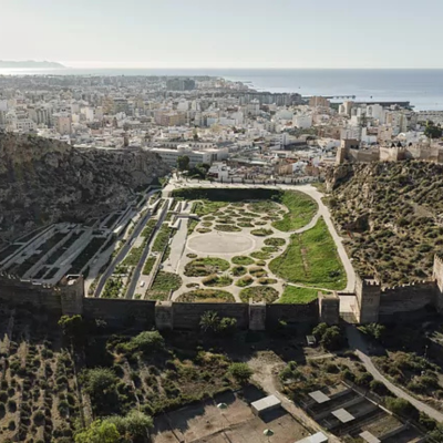 Lee más sobre el artículo LOS JARDINES DE LA HOYA DE ALMERÍA, Premio Andalucía 2025